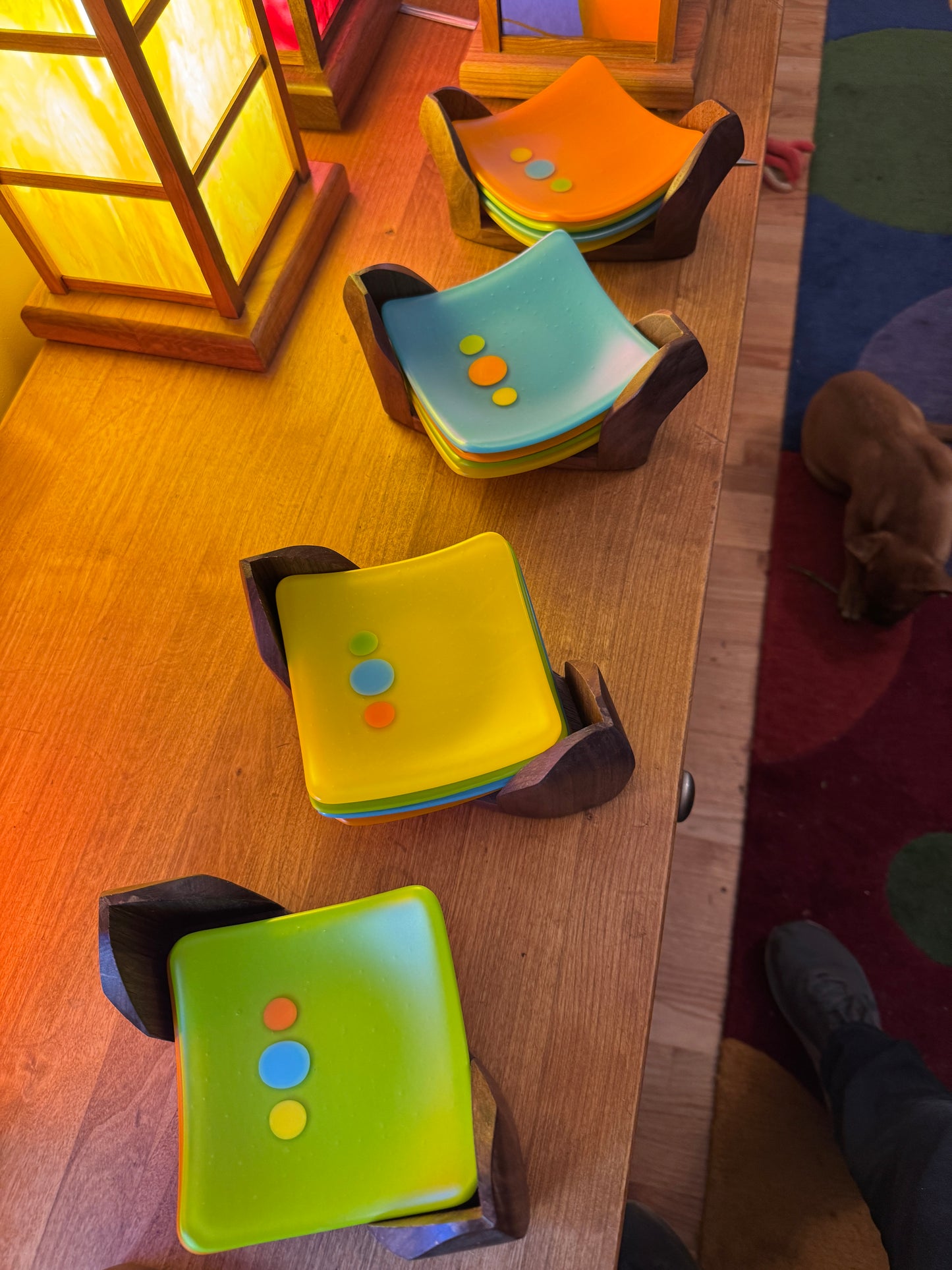 Small "TV" Plate Set