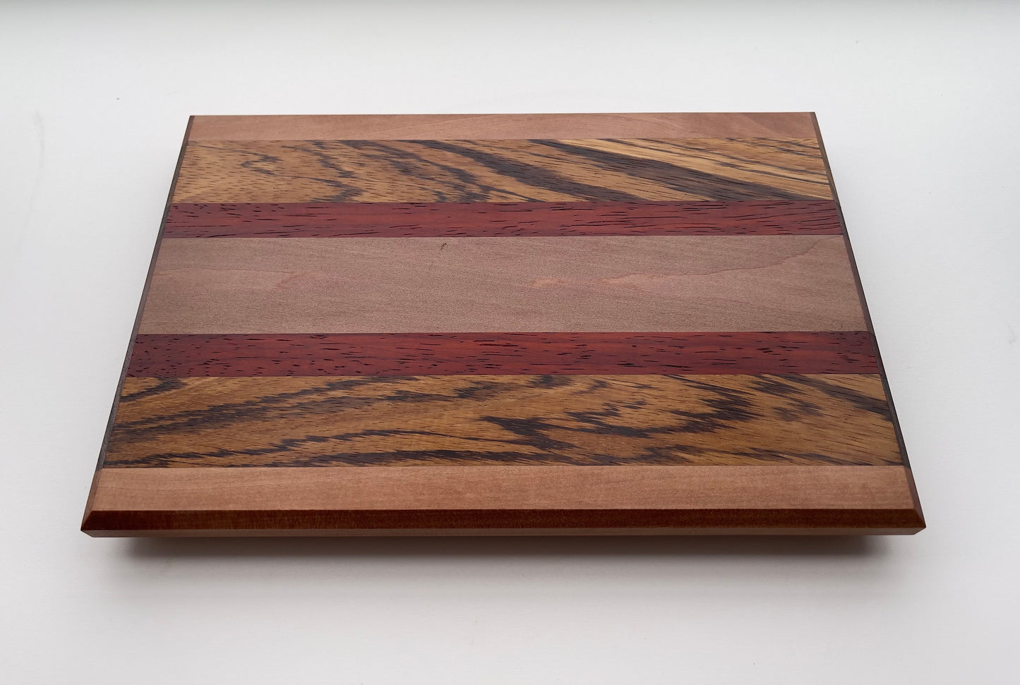 Mordern Cutting Board